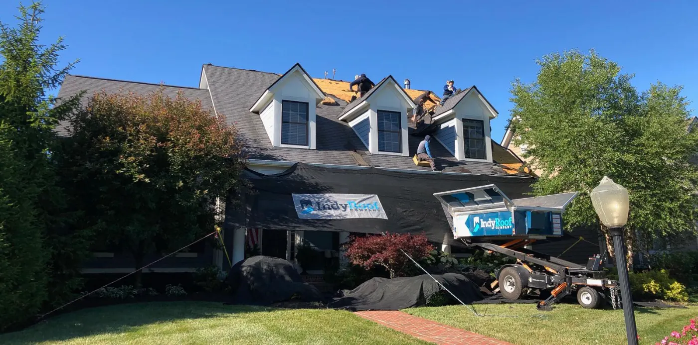 Manufacturer-certified roof installation in Veedersburg